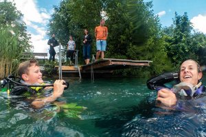 Kostenloses Schnuppertauchen: Taucherlebnis für Kinder zum Ferienbeginn. Foto: Wolfgang Falk